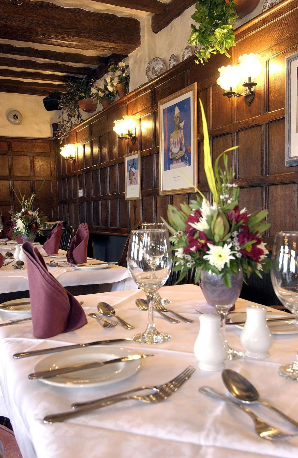 The Horseshoe Inn Herstmonceux Eksteriør billede