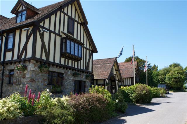 The Horseshoe Inn Herstmonceux Eksteriør billede