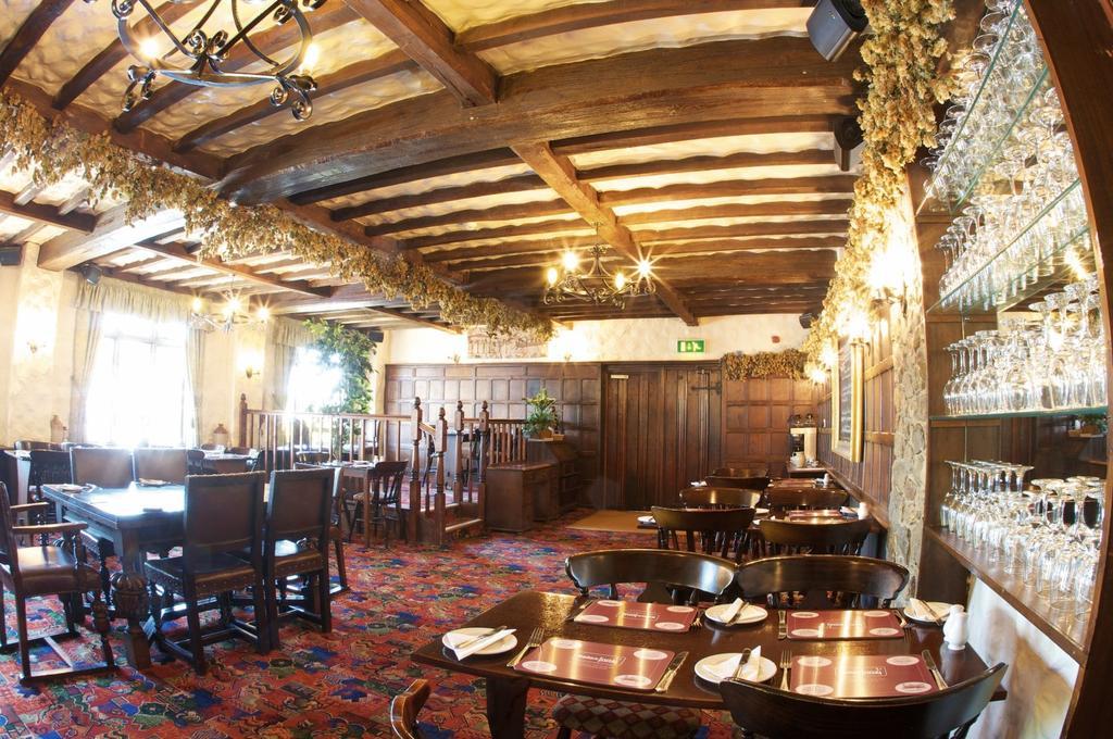 The Horseshoe Inn Herstmonceux Eksteriør billede